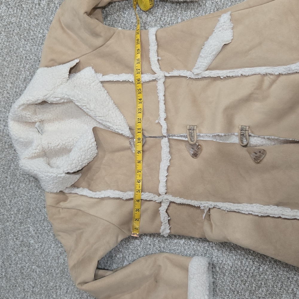 Women's Tan handmade Cuddly coat Made In Usa - Picture 7 of 9